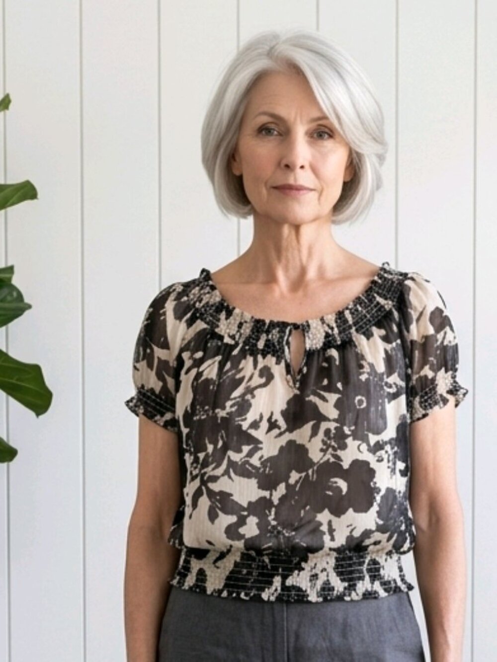 Express Black & Brown Short Sleeved Floral Chiffon Blouse‎ in Size Medium